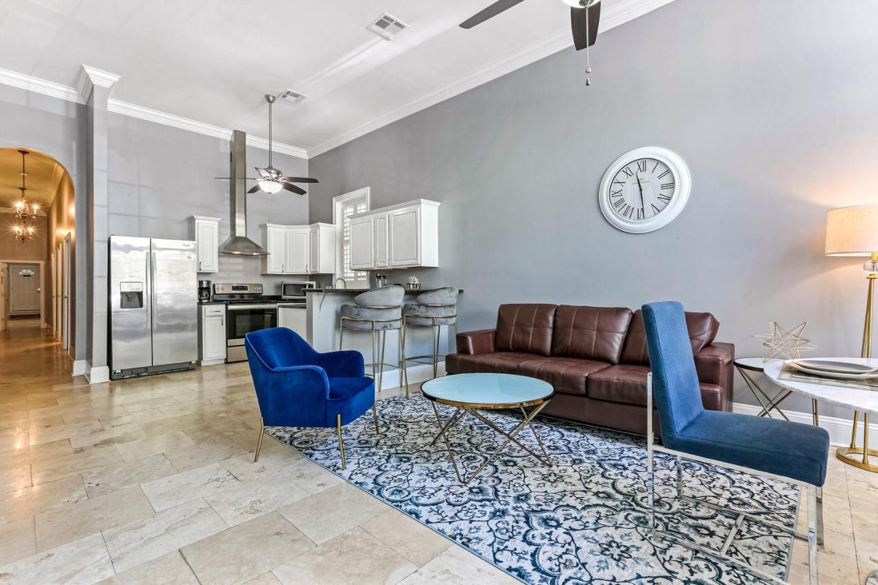 Hosteeva Modern Near Magazine St & Close To Fq Apartment *